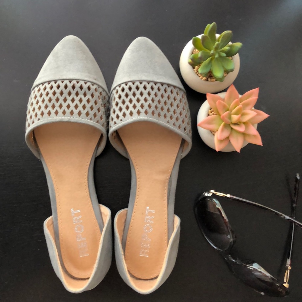 Report Blue Gray Perforated Flats